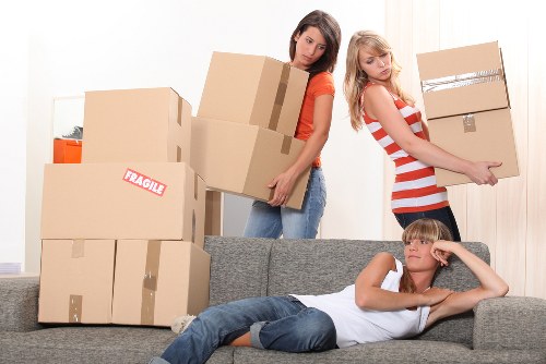 Local truck hire for moving day access and loading in Beddington